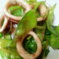 ウルトラマンネオ's cooksnap of when they made さやえんどうとイカの炒めもの.