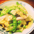 アキエ子's cooksnap of when they made 新玉ねぎと絹さやの卵とじ.