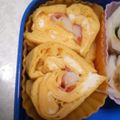 翔舞ママ's cooksnap of when they made お弁当に!可愛い*かにかまハートの卵焼き.