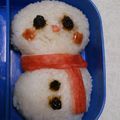 翔舞ママ's cooksnap of when they made キャラ弁カンタンおにぎり18…雪だるま.
