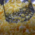 sonrrisa's cooksnap of when they made 高速できれいに！ゆで卵の潰し方.