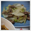 uka1001's cooksnap of when they made 砂肝と玉葱とセロリの黒胡椒炒め.
