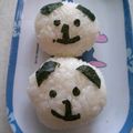 翔舞ママ's cooksnap of when they made キャラ弁カンタンおにぎり5…パンダ.