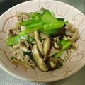 クリちゃん0309's cooksnap of when they made 小松菜・椎茸・豚こま☺にんにく中華炒め.