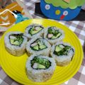 ☆★ケイト★☆'s cooksnap of when they made アボカドとカニdeカリフォルニアロール.