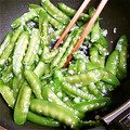 あいたん999's cooksnap of when they made 簡単すぎて旨い♪きぬさやの塩麹炒め.