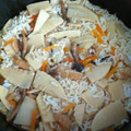 legkazuko's cooksnap of when they made ルクルーゼで炊く　秋の松茸ご飯♪.