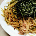 にゃおら。's cooksnap of when they made たっぷりきのことサーモンの和風パスタ.