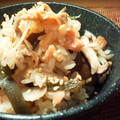 なにぬねにょろん's cooksnap of when they made 鮭と舞茸の炊き込みご飯.