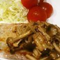 Akosua's cooksnap of when they made ポークソテー☆きのこのバルサミコソース.