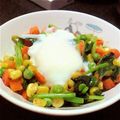 たんたん　's cooksnap of when they made ミックスベジタブルとほうれん草の卵乗せ！.