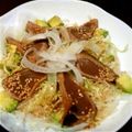 shizuとreo's cooksnap of when they made カツオのたたきとアボカドのサラダ.