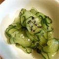 takeno5's cooksnap of when they made ごま油がイイ♪きゅうりのゴマ和え♪.