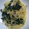 綾音♪'s cooksnap of when they made ワカメとマヨネーズの美味しいパスタ.
