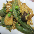 tamamiya55's cooksnap of when they made スナップえんどうとエリンギの卵とじ.