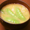 ぐーたらレシピ研究所's cooksnap of when they made きぬさやともやしのみそ汁.