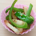 ヨｳちゃん's cooksnap of when they made 弁当に一品☆ちくわピーマン焼肉のﾀﾚ炒め.