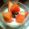 たんたん　's cooksnap of when they made 苺をのせるだけでゴージャスヨーグルト.