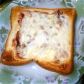 みちるとわたる's cooksnap of when they made イカ塩辛チーズトースト.