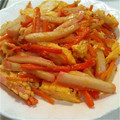 こけこけいこ's cooksnap of when they made しりしり風☆人参とかまぼこの炒め物.