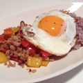 yejuda's cooksnap of when they made 天下一品ガパオ★鶏肉パプリカのバジル炒め.