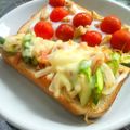 姉ぶた's cooksnap of when they made アスパラベーコンオニオンチーズトースト♪.