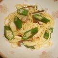 白いぐれーぷ's cooksnap of when they made 簡単！みょうがとオクラの梅風味パスタ.
