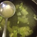 なかつかさのたいふ's cooksnap of when they made 食べた後の骨の鶏ガラスープ☆.