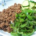 ちばたま's cooksnap of when they made 焼肉のたれでﾐﾝﾁの焼肉丼。.