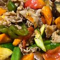 kaiyui's cooksnap of when they made 【夏バテ予防】夏野菜の甘辛スタミナ丼.