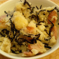 はっちぱっち's cooksnap of when they made じゃがいもとひじきの和風の和え物.