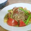 与えられし者's cooksnap of when they made お弁当◎彩り◎トマトとアスパラの中華炒め.