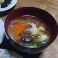 和☆2049's cooksnap of when they made 玉ねぎ、椎茸、豆腐のお味噌汁.