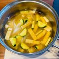 りのみな's cooksnap of when they made ズッキーニと油揚げの味噌汁☆.