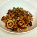 haruka0000's cooksnap of when they made 驚きの柔らかさ！イカときのこの塩麹いため.