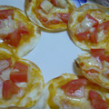 ハッピースマイル７'s cooksnap of when they made 簡単！残った餃子の皮を救済！トマトピザ.