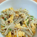 コモペット's cooksnap of when they made 我が家の中華✿えのきと卵の炒め.