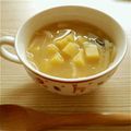 yuka119's cooksnap of when they made じゃがいもと玉ねぎの味噌汁.