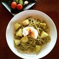 りんご２０１１'s cooksnap of when they made ゆで卵とポテトのバジルソースパスタ.