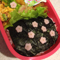 まりっぺ∞'s cooksnap of when they made 海苔弁Ver♪水玉ごはんのお弁当♪.