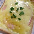 マルルル's cooksnap of when they made 朝は簡単ハムチーズトースト.