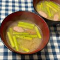 にきけん's cooksnap of when they made 簡単♡アスパラとウインナーの味噌汁♡.