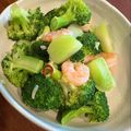 Ren:MaMa's cooksnap of when they made ブロッコリーと海老のペペロンチーノサラダ.