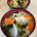 あい♪らんど's cooksnap of when they made わかめと豆腐と玉ねぎ味噌汁 具沢山.
