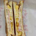 ✾ローズマリー✾'s cooksnap of when they made 甘いホットサンド風ベーコンタマゴサンド.