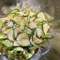 にこちゃんち's cooksnap of when they made 【野菜ソムリエ】きゅうりのツナマヨ.