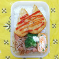 2児ママみきてぃ's cooksnap of when they made 簡単魚肉ソーセージともやし炒め.