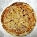ぽっちゃりーの☆'s cooksnap of when they made 市販ピザの美味しい焼き方.