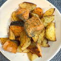 __おもち's cooksnap of when they made 鮭とじゃがいもの塩バター.