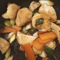 suzuna＊'s cooksnap of when they made 簡単☆鶏むね肉とねぎと人参の生姜炒め.